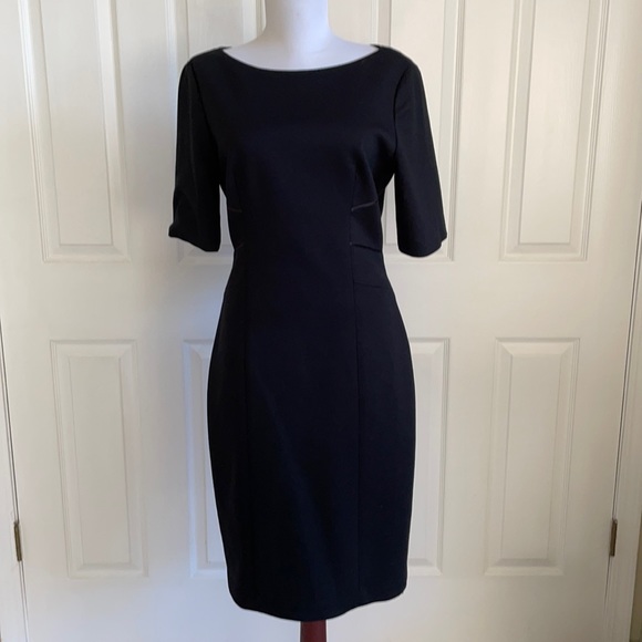 Tahari, 6 - Picture 1 of 8